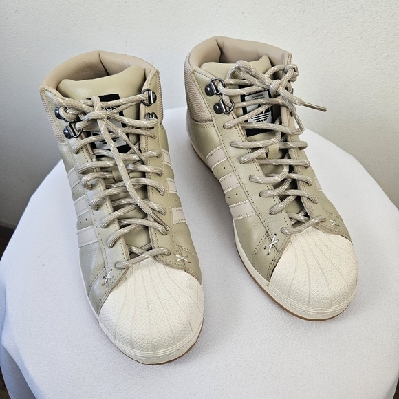 Adidas Pro Model BT Sneakers Size 7.5 - Picture 1 of 10